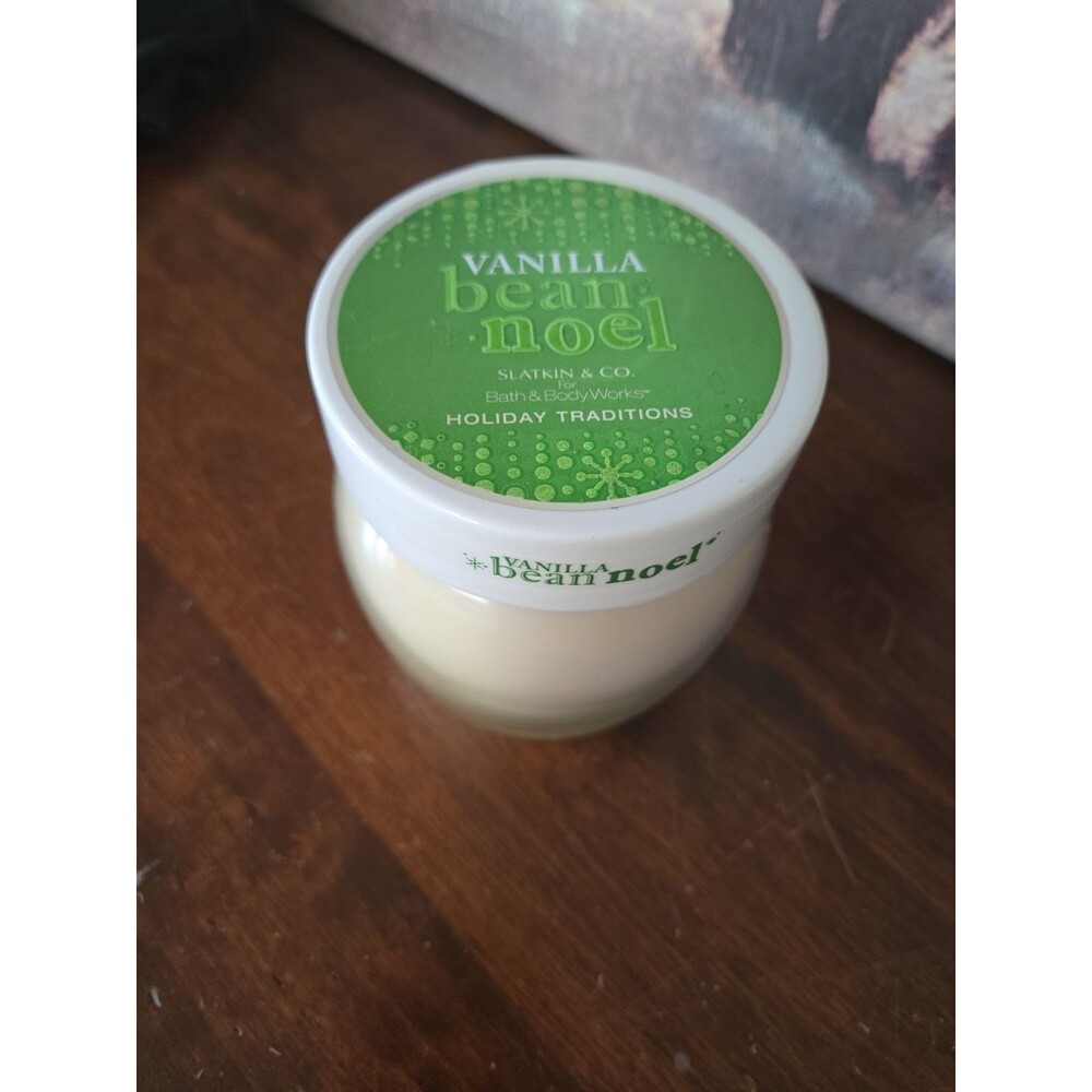 Slatkin & Co Scented Candle Vanilla Bean Noel DEADSTOCK 15 OZ bath body